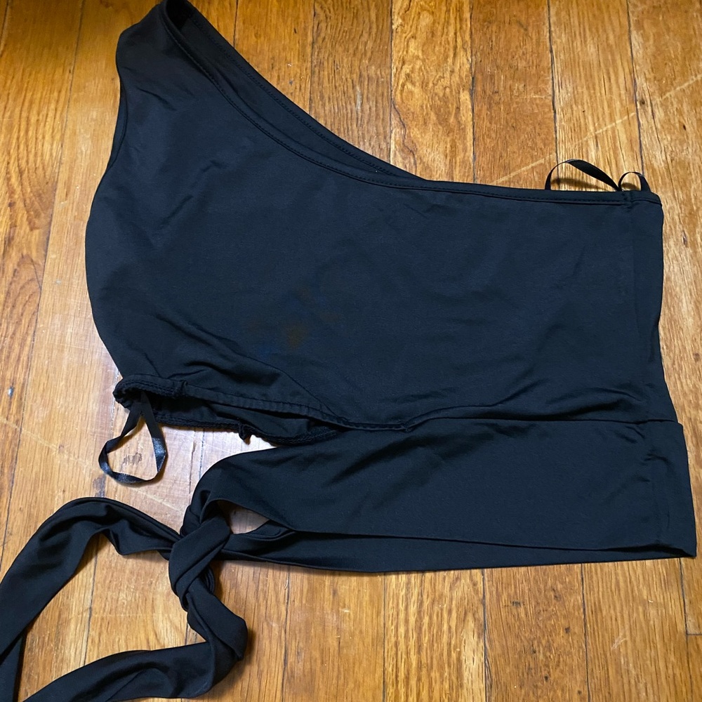 One shoulder Black Crop Top